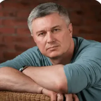 Ryan P. – Vancouver, Canada